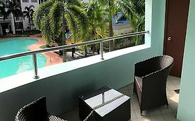 Rimbun Suites & Residences